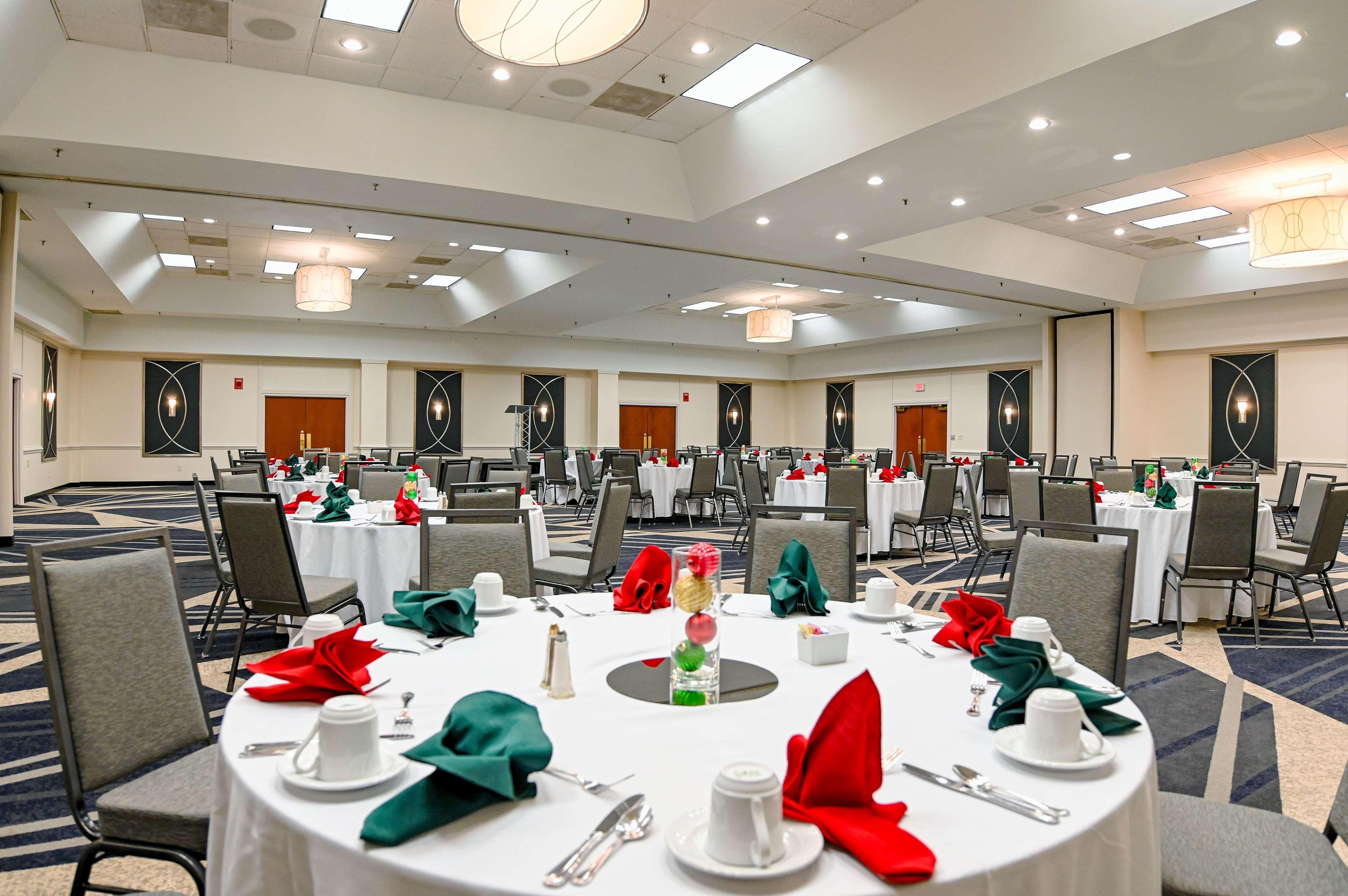 Doubletree By Hilton Richmond - Midlothian Hotell Eksteriør bilde