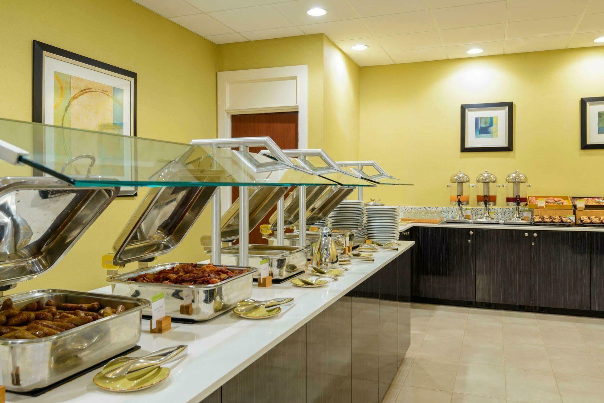Doubletree By Hilton Richmond - Midlothian Hotell Eksteriør bilde